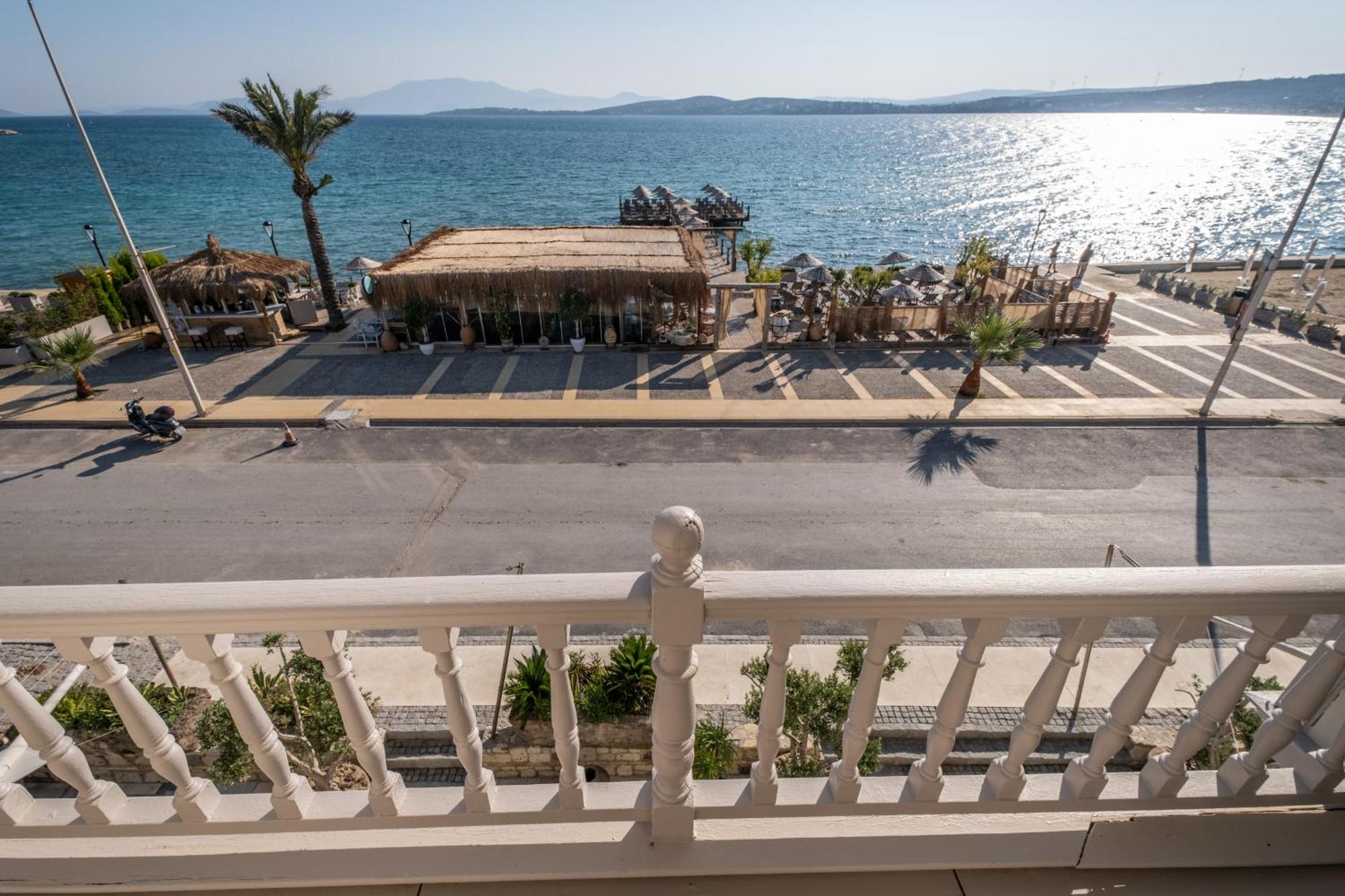 Nars Ilica Hotel Çeşme Esterno foto